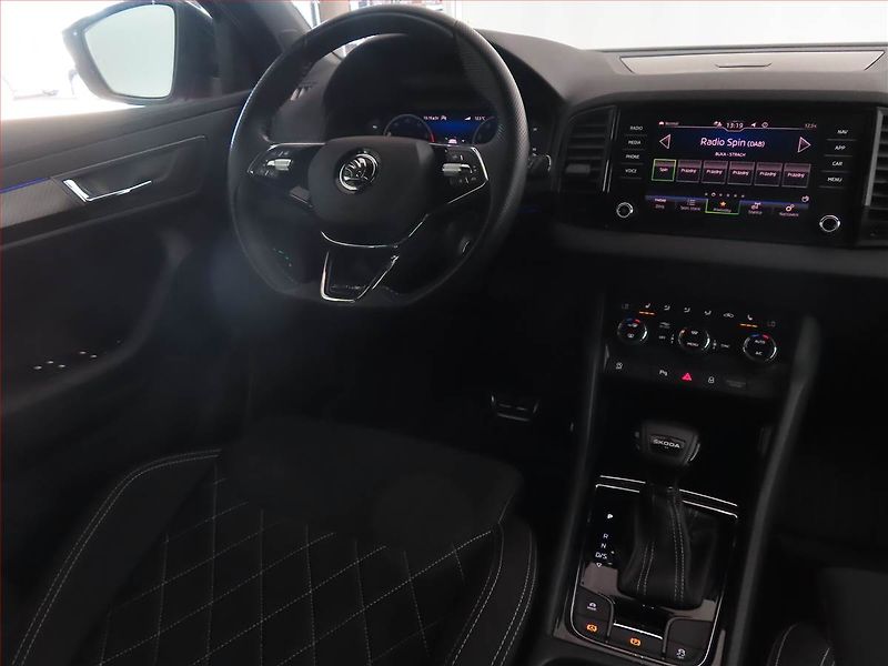 Škoda Karoq (2023) Sportline 1.5 TSI - fotka 7 z 17