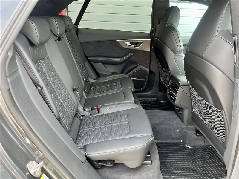 Audi RS Q8 4,0 TFSi QUATTRO MATRIX záruka - fotka 18 z 46