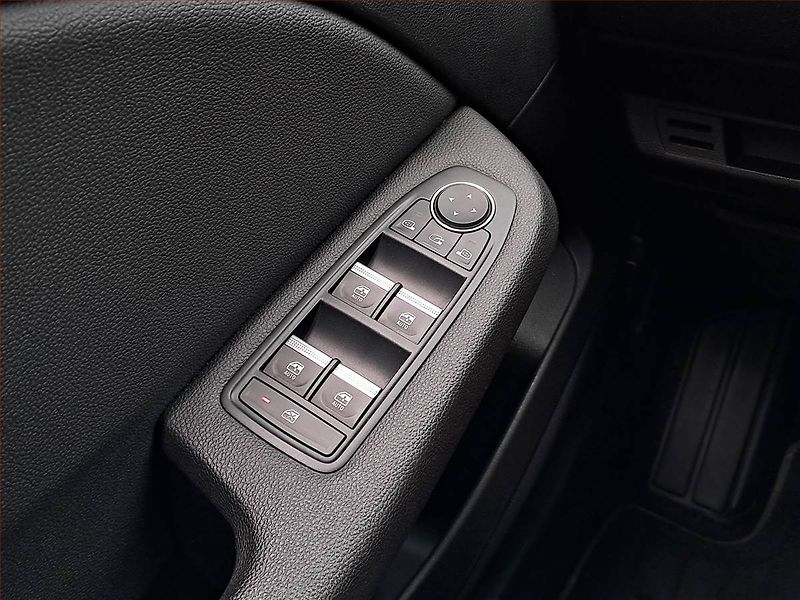 Renault Clio (2020) 1.0 TCe, ČR,1.maj, Kůže, Navi - fotka 18 z 19