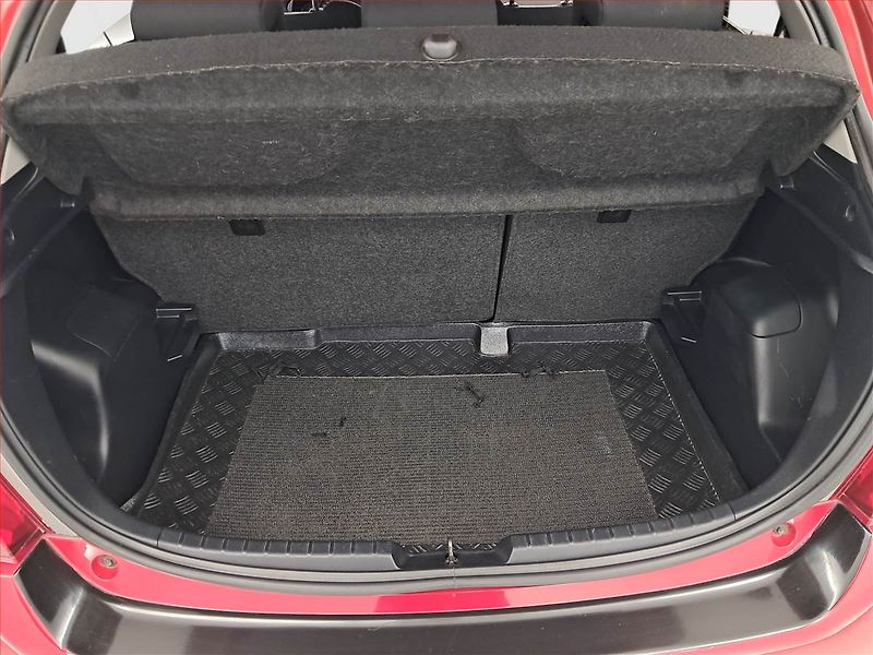 Toyota Yaris (2011) 1.0 VVT-i, Park. senzory - fotka 13 z 15