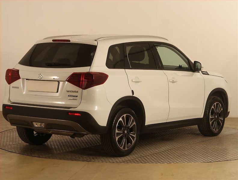 Suzuki Vitara (2022) Elegance 1.4 BoosterJet - fotka 5 z 21
