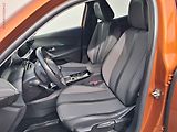 Peugeot 2008 (2021) 1.2 PT, ČR, Allure - náhled 9