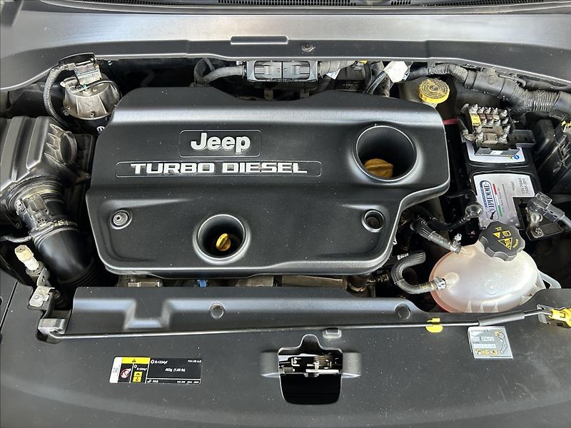 Jeep Compass 2,0   M-Jet 103kW,4x4 - fotka 26 z 26