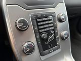 Volvo XC70 2.4 D4 4X4 MANUAL SERVISKA - náhled 23