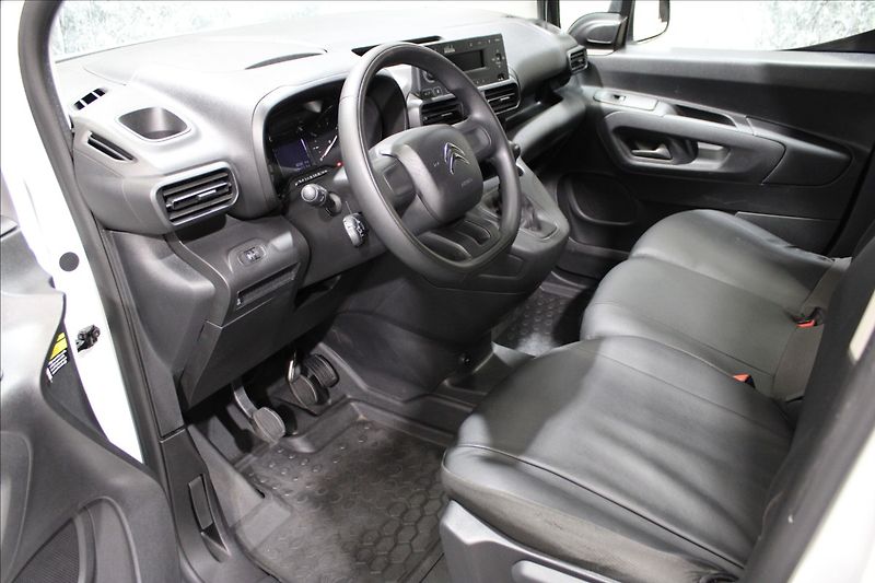 Citroën Berlingo 1,2 PureTech 1.majitel CZ - fotka 8 z 23