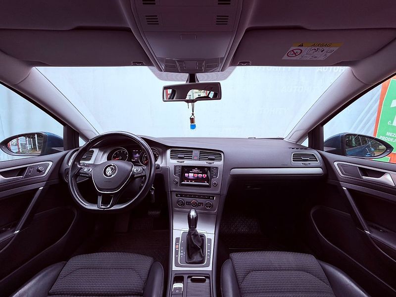 Volkswagen Golf 1.2 TSi DSG Comfortline, ČR - fotka 17 z 27