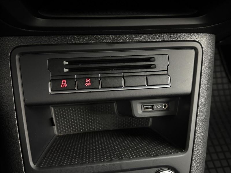 Volkswagen Tiguan 2,0 110kW 4X4 NAVI SERVIS TZ - fotka 25 z 41