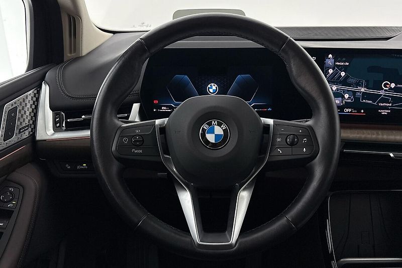 BMW Řada 2 řady 2 | 223d xDrive - fotka 20 z 23
