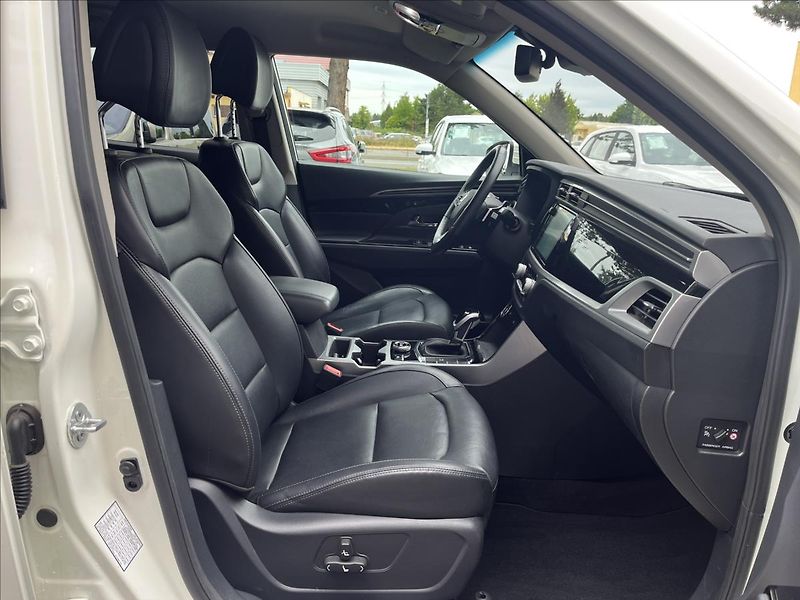 SsangYong Korando 1,5 TGDI  Premium AT 4WD CZ - fotka 19 z 28
