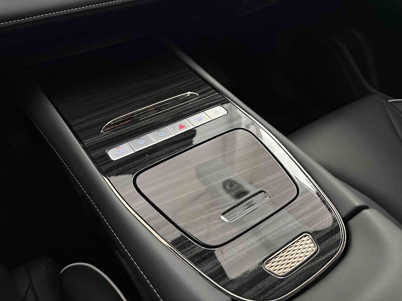 Omoda 5 (2025) 1.6 Premium 108 kW - fotka 21 z 49
