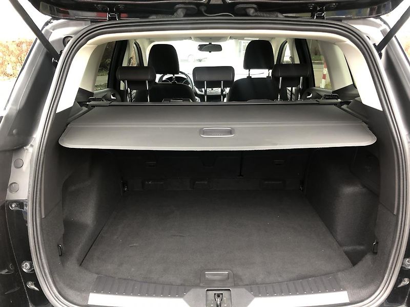 Ford Kuga (2015) 1,5 110kW 1.majitel pěkný stav - fotka 55 z 63