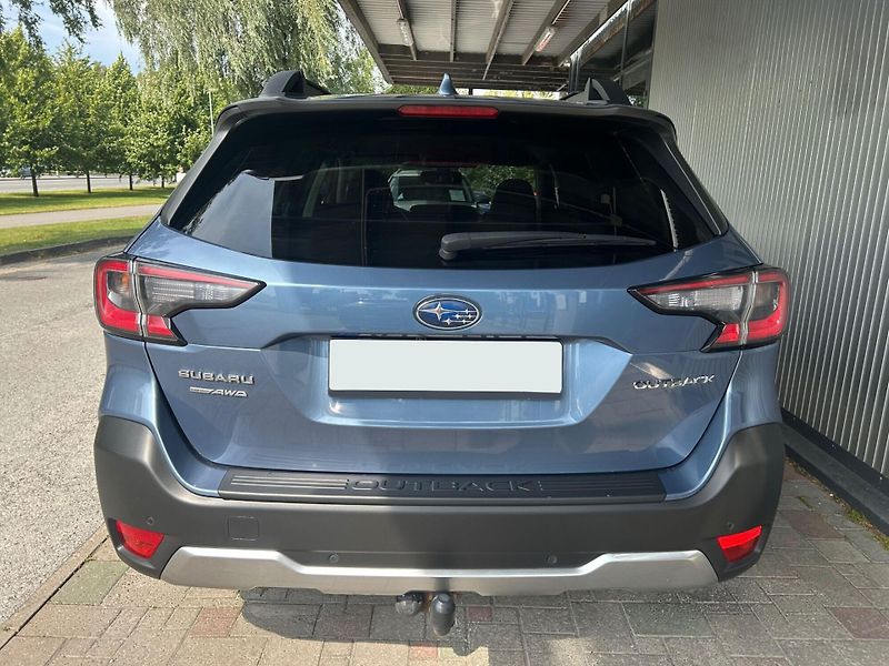 Subaru Outback 2.5i 4WD Comfort + tažné - fotka 5 z 13