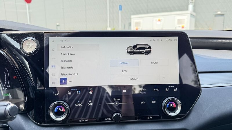 Lexus RX 500h 500H 2,4 HEV F SPORT - fotka 20 z 29