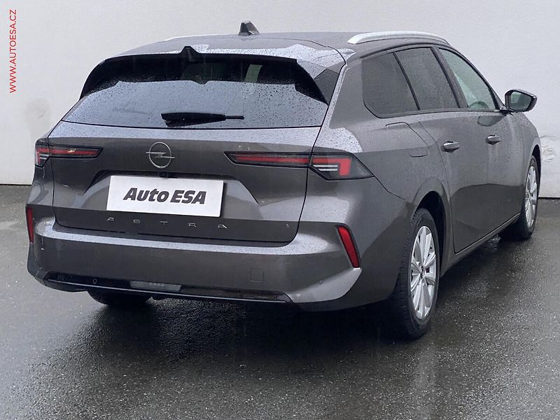 Opel Astra (2023) 1.5 CDTi, Elegance, AT - fotka 4 z 21