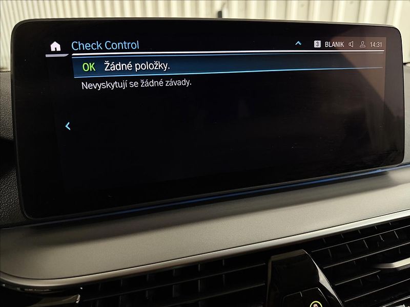 BMW Řada 5 530E XDRIVE ACC LASER TAŽNÉ - fotka 23 z 47