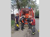 Hasiči vytahovali z Vltavy dodávku.