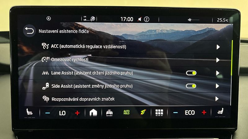 Škoda Enyaq 62 kWh AUT 60 Sportline - fotka 27 z 33