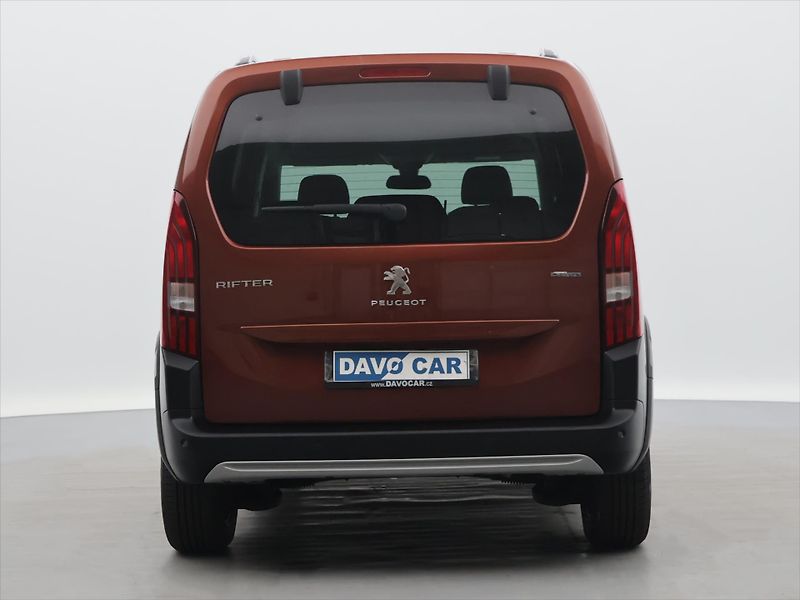 Peugeot Rifter 1,5 HDI GT 96 kW CZ - fotka 6 z 32