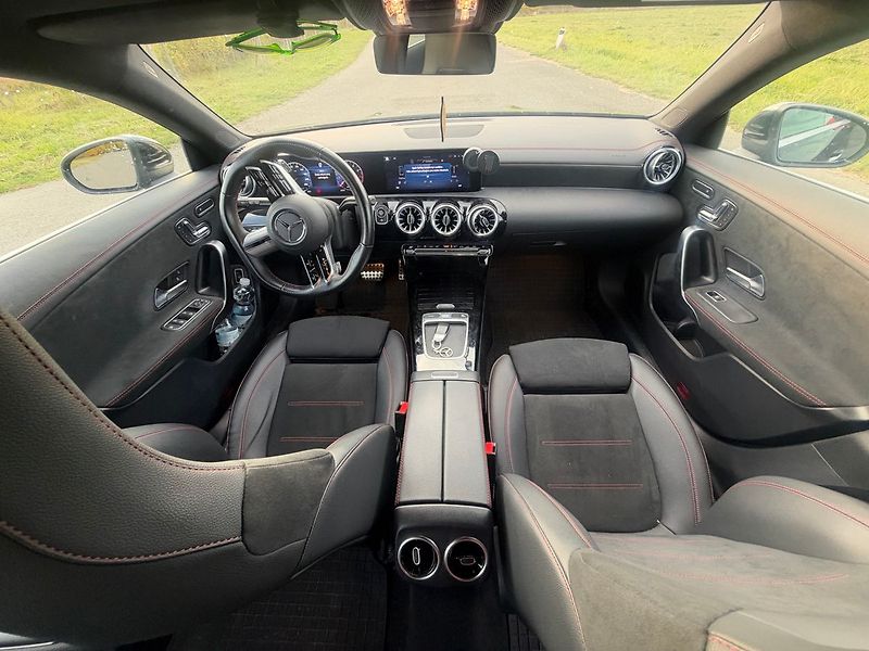 Mercedes-Benz CLA AMG SHOOTING BRAKE - fotka 10 z 17