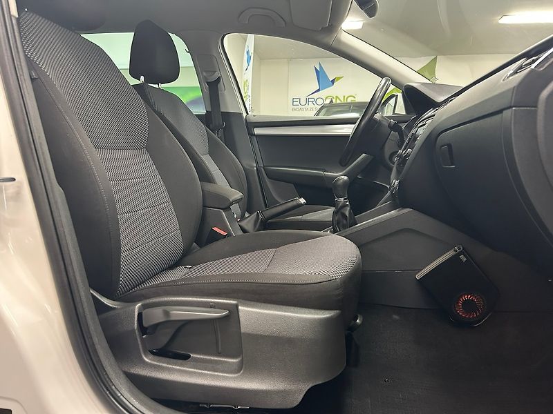 Škoda Octavia (2018) 1.4 G-Tec Ambition 2018 | Záru - fotka 30 z 71