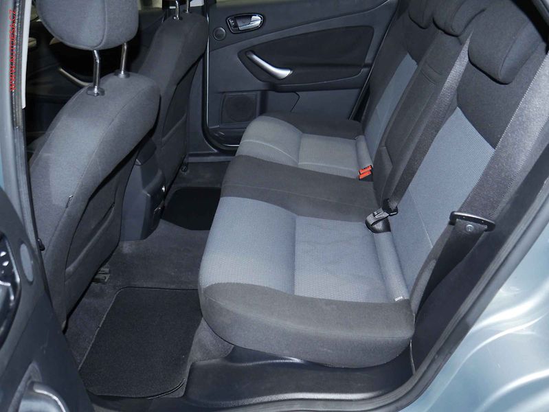 Ford Mondeo (2007) 2.0 TDCI, AC, STK9/28 - fotka 10 z 19