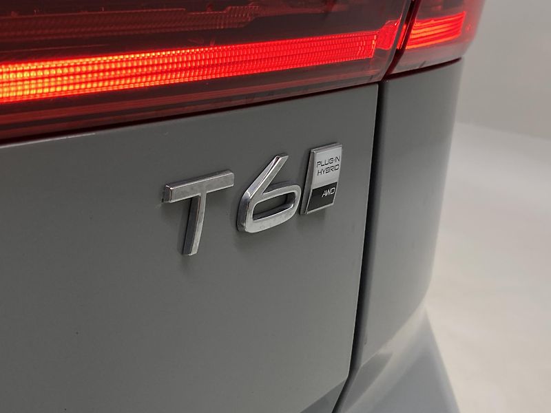 Volvo XC60 T6 AWD RECHARGE DARK PLUS CZ - fotka 39 z 62