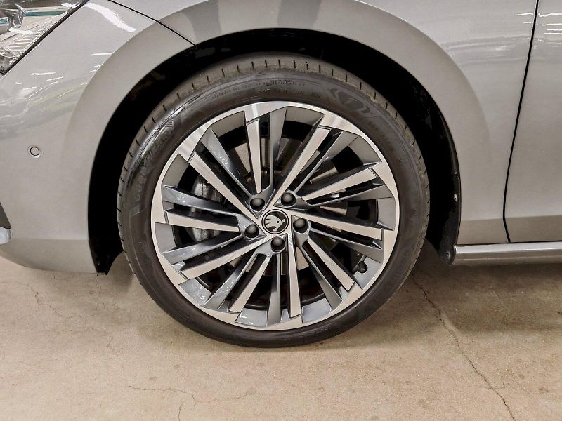 Škoda Superb (2024) Combi 2.0 TDI 142 kW DSG 4x4 L - fotka 34 z 34