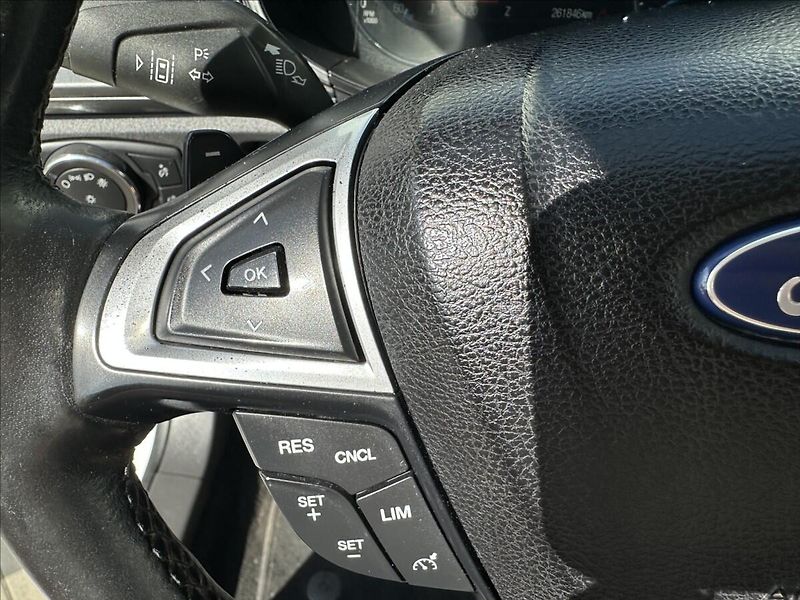 Ford Mondeo 2,0 TDCi Navi Kamera Kůže LED - fotka 31 z 40