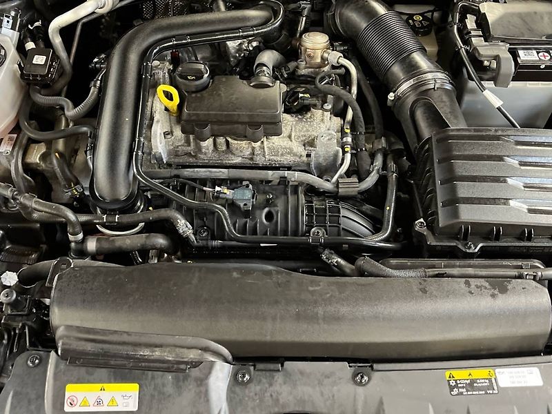 Škoda Scala (2022) 1.0 TSI 81kW Style - fotka 16 z 20
