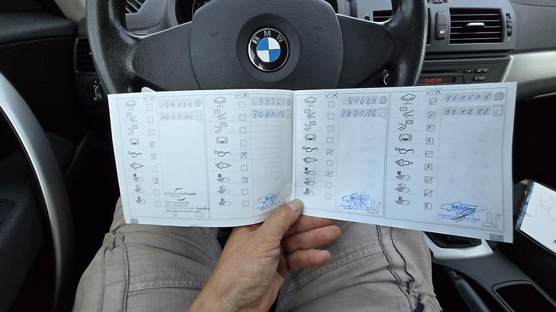 BMW X3 X DRIVE 2.0D 130KW 1MAJITEL - fotka 34 z 40