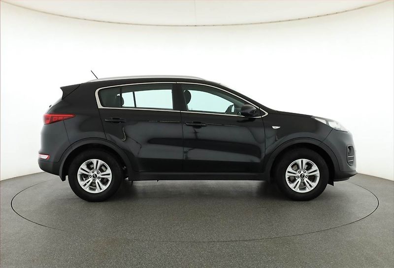 Kia Sportage (2016) 1.6 GDI, Serv.kniha, Tempomat - fotka 6 z 16