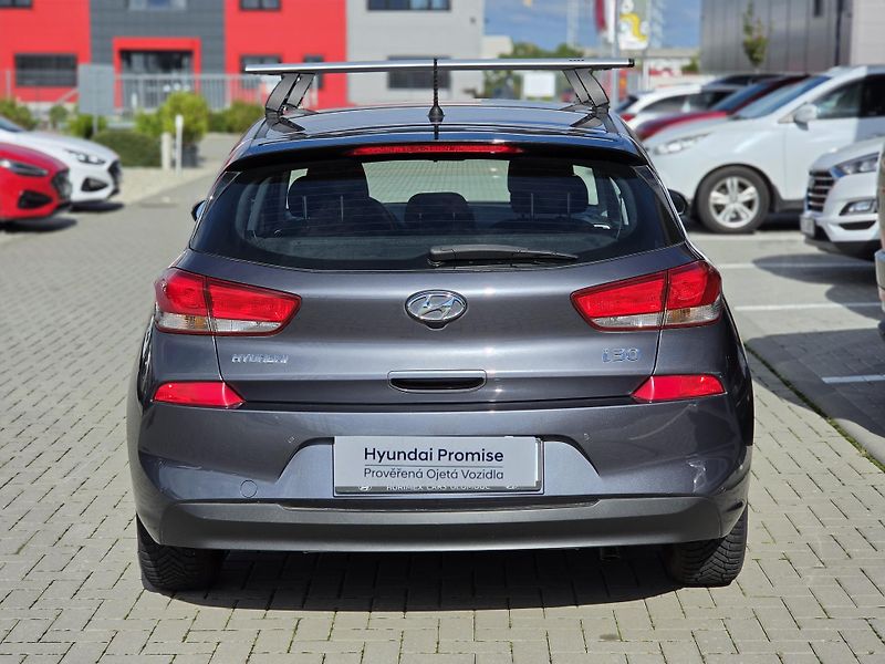 Hyundai i30 (2019) 1,4i 73kW HB - fotka 4 z 19