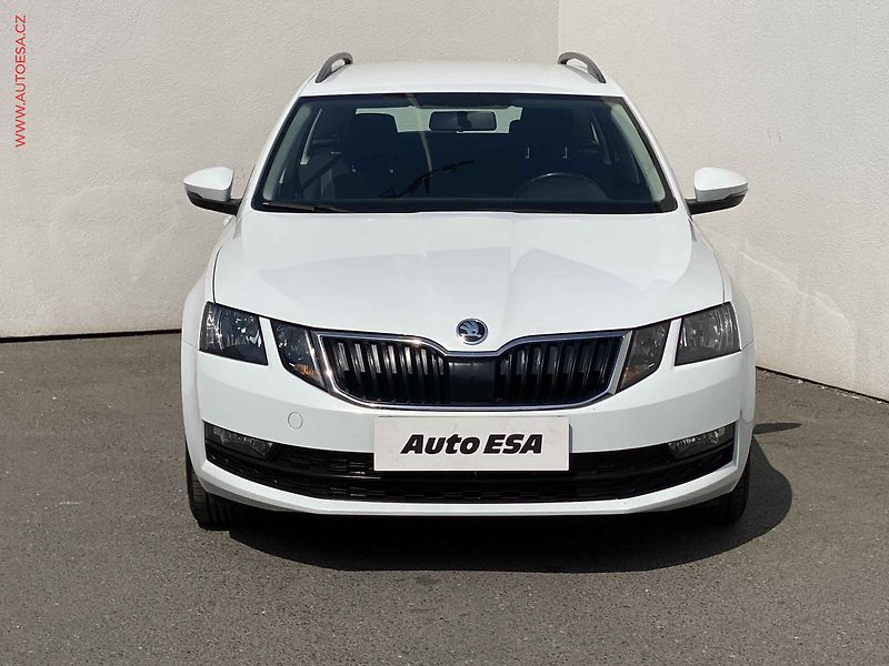 Škoda Octavia (2017) 1.0TSI, ČR, DSG, AC - fotka 2 z 16