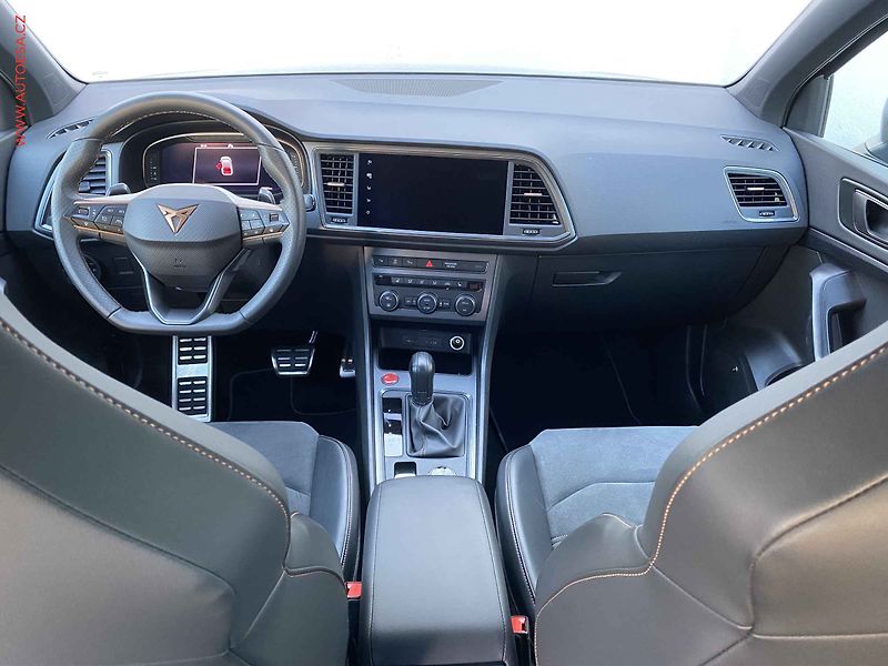 Cupra Ateca (2022) 2.0 TSi 4x4, DSG, +ALU, LED - fotka 8 z 21
