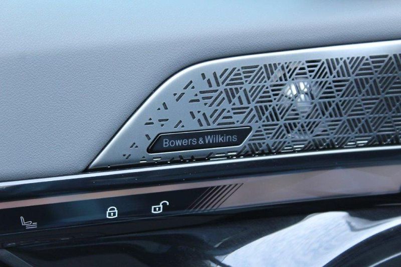 BMW i5 xDrive40 Sedan - fotka 12 z 27