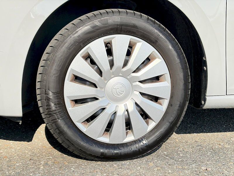 Škoda Scala (2025) 1.0 TSI / 85kW / SELECTION - fotka 35 z 35