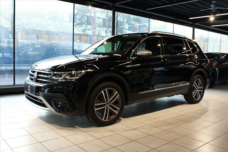 Volkswagen Tiguan Allspace TSi 180kW DSG 4Motion - fotka 3 z 33