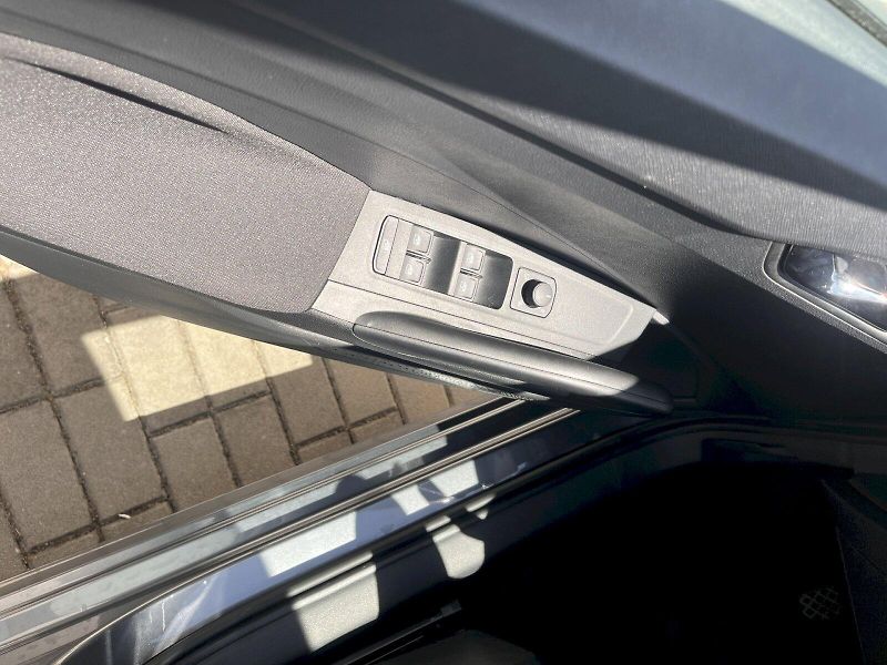 Škoda Fabia (2025) 1,0TSI 70KW SELECTION - fotka 12 z 23