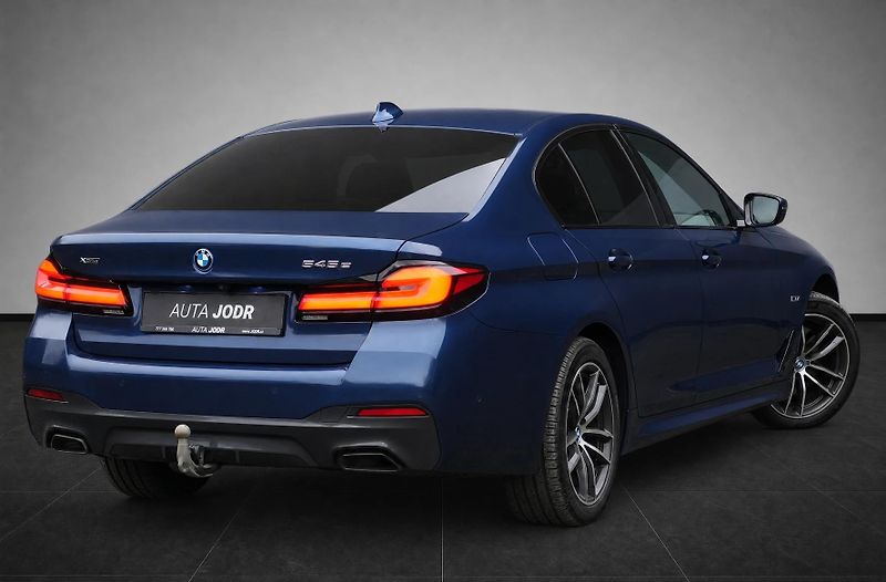 BMW Řada 5 545e xDríve, ČR, Ventilace - fotka 5 z 31