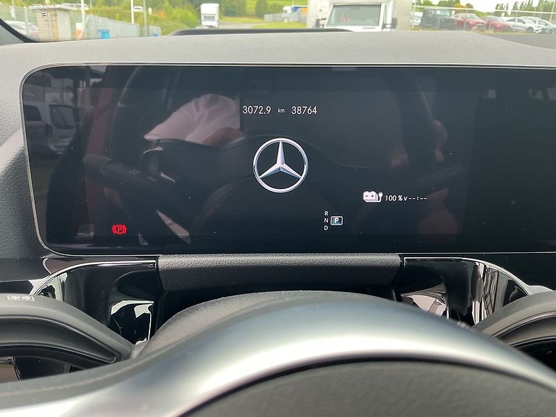 Mercedes-Benz GLA 250 e AMG s PLUG-IN HYBRIDNÍ T - fotka 12 z 25