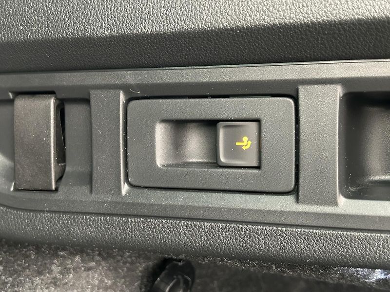 Škoda Octavia 2.0 TDI SportLine - fotka 28 z 29