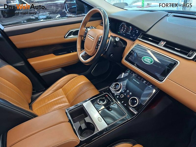 Land Rover Range Rover Velar (2018) D240 SE,2.0L 177kW,4x4,Automat - fotka 19 z 33