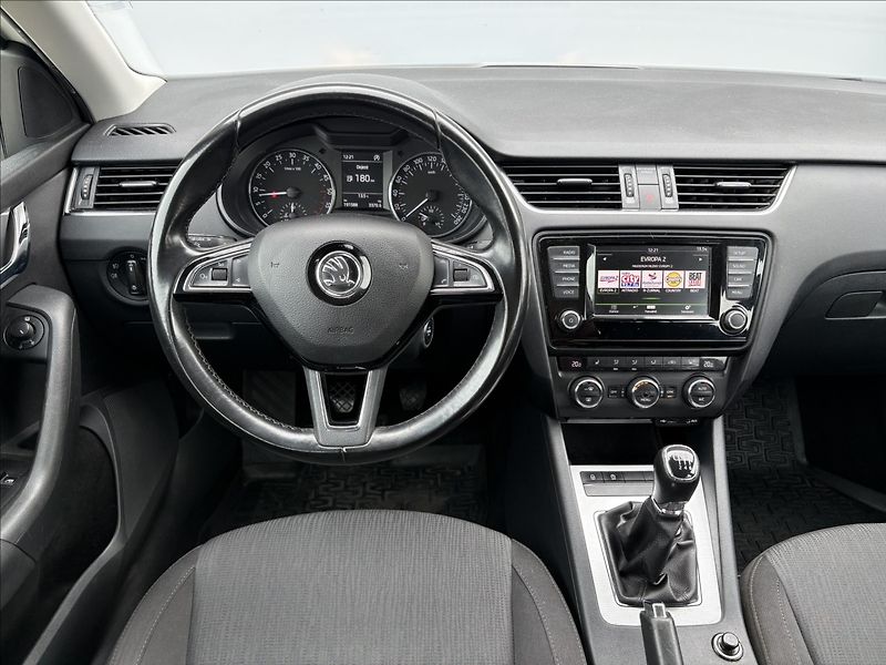 Škoda Octavia 2,0 TDI 110 KW MANUAL STYLE CZ - fotka 8 z 24