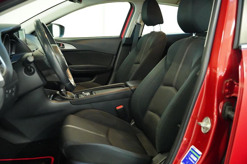 Mazda 3 - fotka 11 z 24