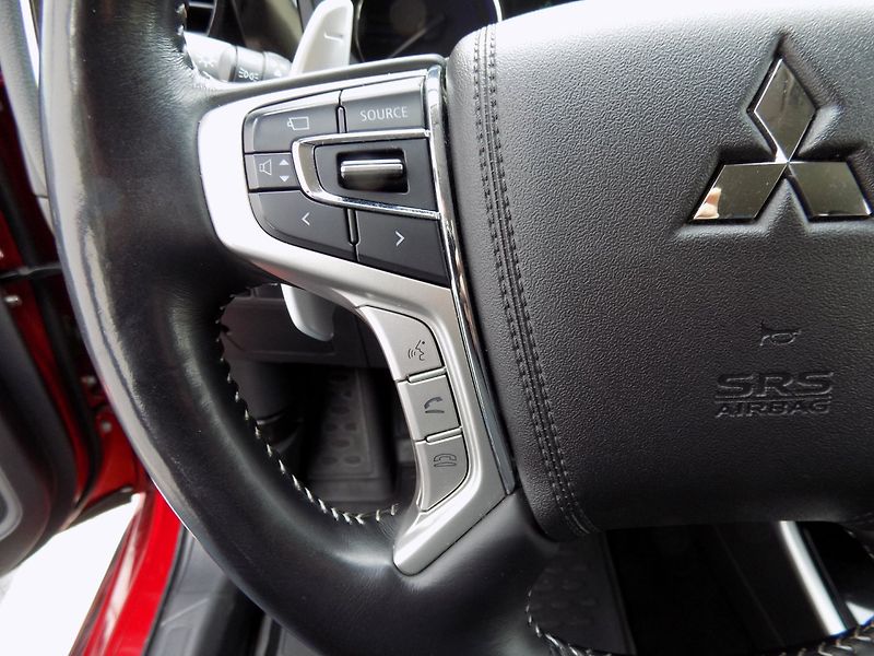 Mitsubishi Outlander (2021) 2.4 PHEV/4WD/1.Maj./LED/ - fotka 28 z 42