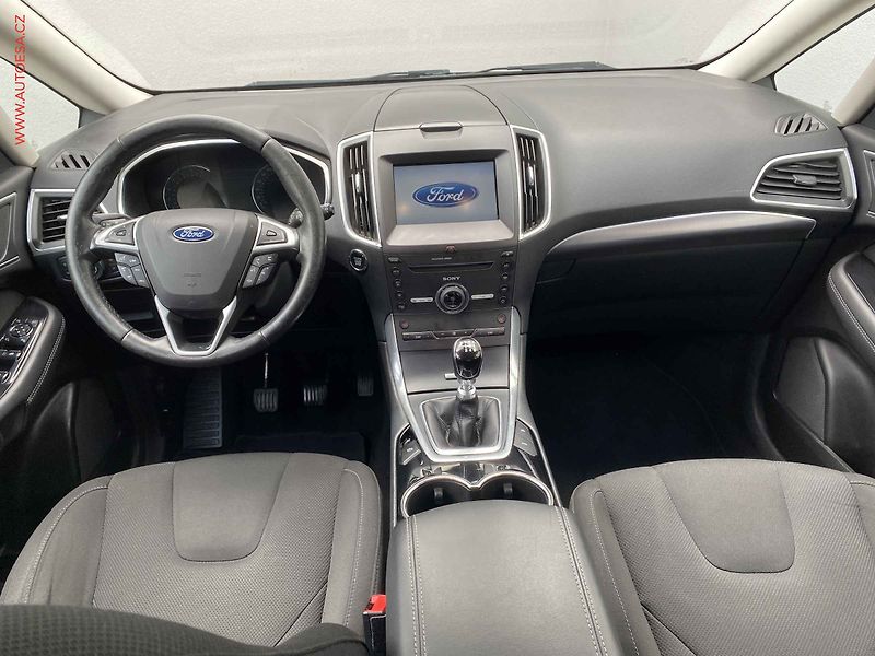 Ford S-MAX (2016) 2.0 TDCi, AC, bixen, navi - fotka 8 z 19