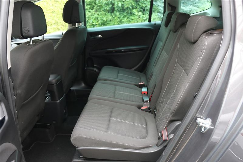 Opel Zafira 1,4 Tourer, Turbo,7míst - fotka 31 z 38