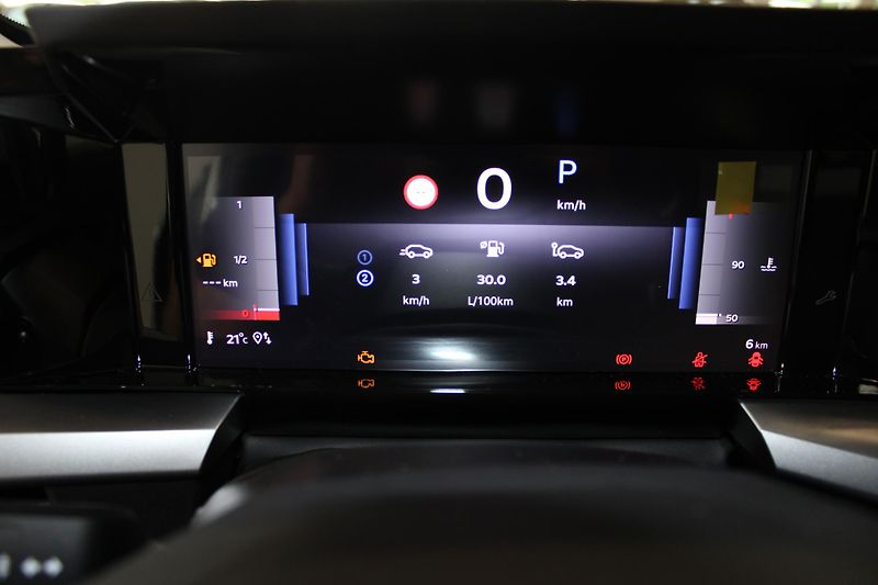 Opel Frontera (2025) GS Hybrid 1.2 TURBO 81kW - fotka 9 z 19