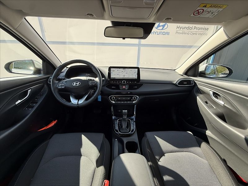 Hyundai i30 1,5 T-GDI 103kW DCT Family - fotka 5 z 23