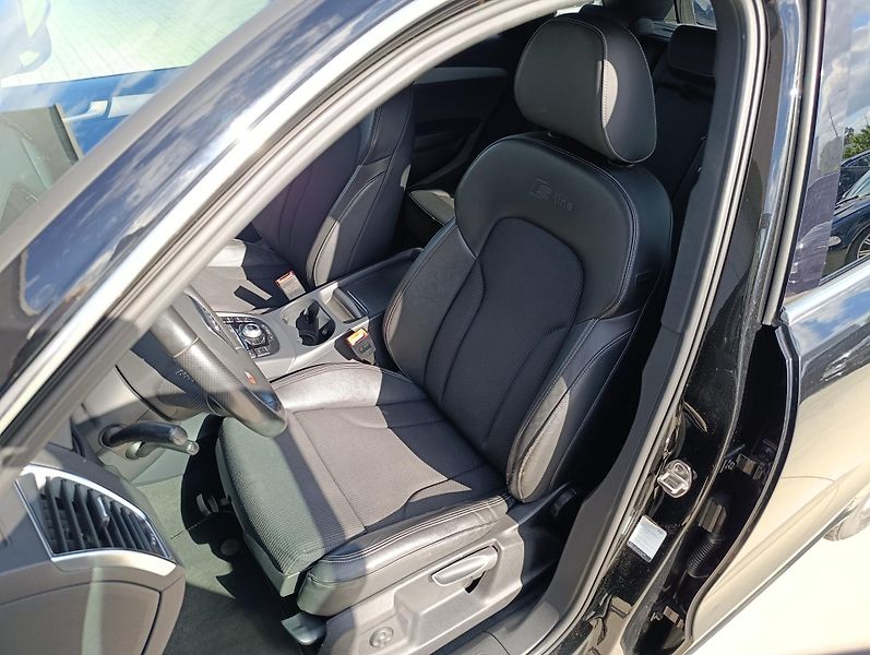 Audi Q5 2.0TDI QUATTRO S-LINE ČR - fotka 12 z 31